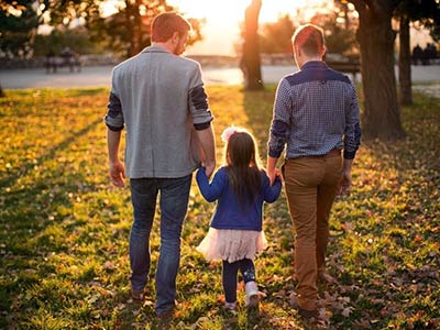 הורות חד מינית – סוגיות ייחודיות בתוך המשפחה