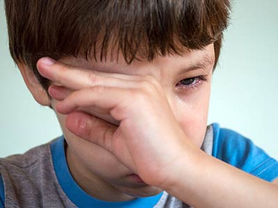 על הספה - כתבות ומאמרים - פוביה ממחטים אצל ילדים: מה הסיבות ואיך לטפל בילד שפוחד להתחסן?