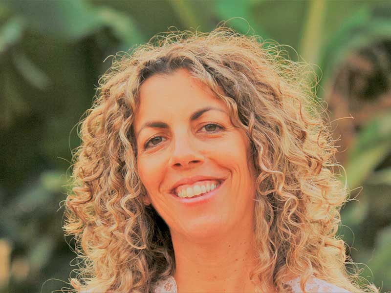 ×©×¨×•×Ÿ ×'×œ ×ž×˜×¤×œ×ª ×¤×¨×˜× ×™×ª ×–×•×'×™×ª ×•×ž×©×¤×— ×¢×œ ×