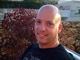 אילן בן-דב-טיפול פסיכולוגי בילדים בכרמיאל