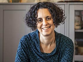 קרן דורפמן-טיפול במתבגרים בקרית טבעון