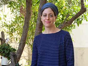 אביטל בלומנטל-מטפלת בהבעה ויצירה - טיפול בהבעה ויצירה בדרום