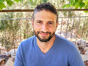 אביעד רז-פסיכולוג קליני מומחה-מטפלים בפוסט טראומה בגדרה