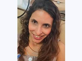 אור-אם רזון דנינו-עובדת סוציאלית קלינית- מטפלת רגשית - טיפול במתבגרים  תל אביב