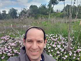 אוריאל  איילשטיין-פסיכותרפיסט, עו''ס תואר שני בטיפול משפחתי (M.S.W)-מטפלים בפוסט טראומה באזור השרון