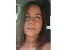 איריס ברקוביץ שאנן-מטפלת באומנות מוסמכת - טיפול בהבעה ויצירה בדרום