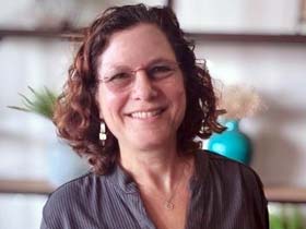 אלה רווה-מטפלת זוגית ומשפחתית מוסמכת-מטפלים מומלצים  בעמק יזרעאל
