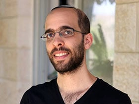 אלעד שלו-פסיכולוג שיקומי מומחה - מטפלים לילדים בהתמודדות עם הפרעות קשב וריכוז  ירושלים