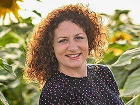 אנה ורטה דרליוק-פסיכולוגית חינוכית מומחית - מדריכי הורים באשקלון