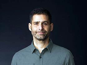 אסף  כהן- פסיכותרפיה בשילוב מוזיקה-קבוצות טיפוליות בתל מונד