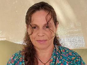 אפי לחמי-תרפיסטית באמנות - מאבחנים בעמק חפר