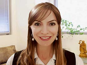 ברכה אלגרבלי-פסיכודרמטיסטית, טיפול דינמי בשילוב כלים קוגניטיביים-התנהגותיים - מטפלים בהפרעות אכילה ב