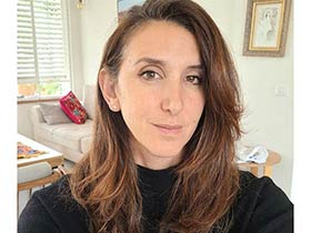 בת לוי-לינדר-מטפלת באמנות ביבליותרפיסטית - מטפלים בדיכאון  בדרום