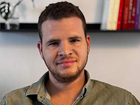 גיא טמקין-עובד סוציאלי קליני, מתמחה בפסיכותרפיה דינמית-מטפלים בפוסט טראומה בתל אביב