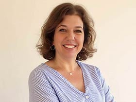 דברת גוטמן מנביץ-מטפלת באמנות  - מטפלים בהפרעות אכילה במודיעין