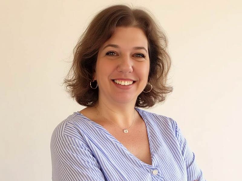 דברת גוטמן מנביץ - מטפלת באמנות 