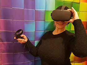 דינה שולם-טיפול בהבעה ויצירה בכלים של מציאות מדומה (VR)