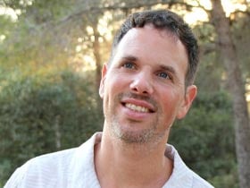 דני ברק-עובד סוציאלי קליני (M.A) ופסיכותרפיסט - הדרכת הורים ב