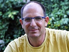 דר דוד בק-פסיכיאטר ילדים ופסיכותרפיסט - פסיכיאטר  באונליין
