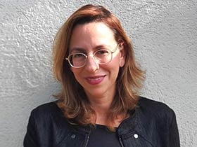 דר עינב אפוטה-אסף-תרפיסטית באומנות-מטפלים באומנות בחיפה