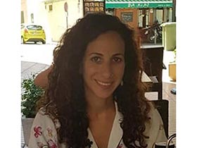 הלן ישראל-עובדת סוציאלית - מטפלים בבעיות שינה  תל אביב