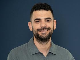 יונתן עופרי-עובד סוציאלי קליני - מטפלים בנושאי בריאות הנפש ב