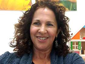 יעל לפידות דרויאן-עובדת סוציאלית קלינית-מטפלים בנושאי זהות מינית בכפר סבא
