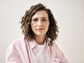 מאיה מאיר-עובדת סוציאלית קלינית בתהליך הסמכה לטיפול מיני וזוגי-מטפלים לקהילה הגאה באונליין