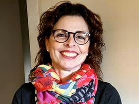 מוריה ששון-פסיכותרפיסטית ועוס קלינית (MSW) - טיפול בהבעה ויצירה בשפלה