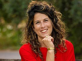 מורן בוגן פיטרשו-פסיכולוגית קלינית-טיפול פסיכולוגי בהוד השרון - פסיכולוג בהוד השרון - פסיכולוגית בהוד השרון