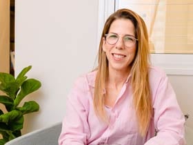 מירב ירושלמי-מטפלת זוגית ומשפחתית מוסמכת  -   