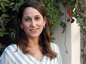 נוגה בן זאב-עובדת סוציאלית קלינית-קבוצות טיפוליות באזור השפלה