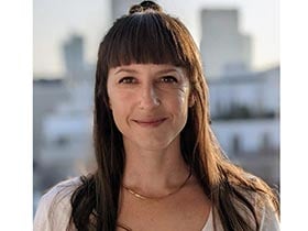 ניצן גולדברג-פסיכותרפיסטית ומטפלת במוזיקה-מטפלים בחרדות באזור המרכז