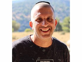 נתנאל חדד-מטפל זוגי ומשפחתי מוסמך - מדריכי הורים באשקלון