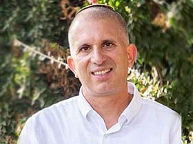 נתנאל חדד-מטפל פרטני, זוגי ומשפחתי מוסמך-הדרכת הורים באזור הדרום
