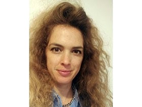סתיו קורן שבת -עו''ס מטפלת בתנועה  - מטפלים מומלצים  במרכז