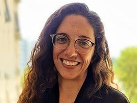 צביה ישי-פסיכותרפיסטית אינטגרטיבית - טיפול בהבעה ויצירה בתל אביב