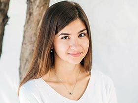 קסניה קצקא-פסיכולוגית קלינית בהתמחות - מטפלים לקהילה הגאה  תל אביב