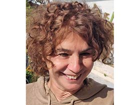 רונית עמיעז-מטפלת - משלבת גישות-מטפלים בחרדות באזור המרכז