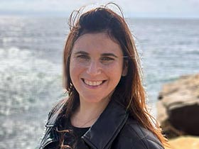 רעות רן-פסיכולוגית קלינית-מטפלים לקהילה הגאה באונליין