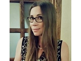 שירה טרנר סלוצקי-פסיכולוגית, מתמחה בתחום החינוכי  - טיפול פסיכולוגי  חיפה