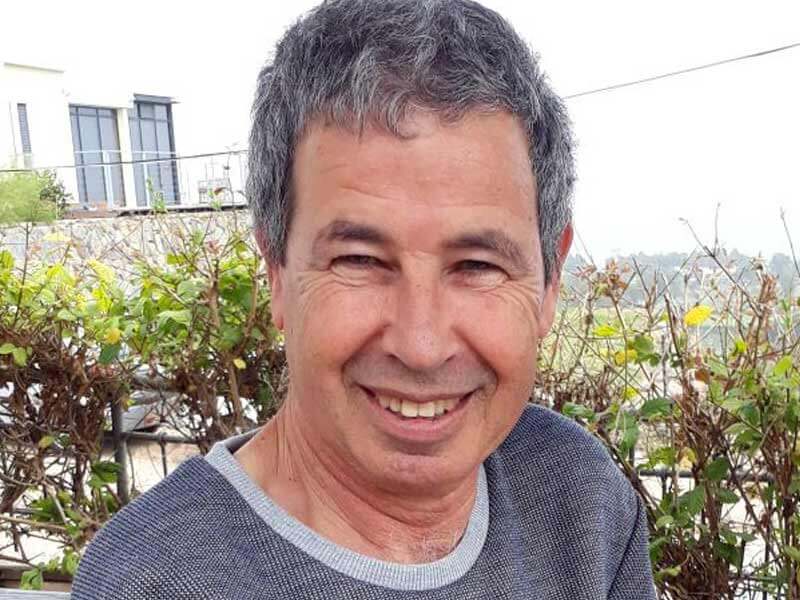 שמעון רביד - פסיכותרפיסט מתמחה בטיפול EMDR ו-CBT שמעון רביד - פסיכותרפיסט מתמחה בטיפול EMDR ו-CBT