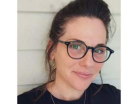 שני ארגוב טבול-מטפלת באומנות - מטפלים בנושאי בריאות הנפש ב