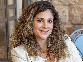שני לנדה-עובדת סוציאלית קלינית -התמחות בילדים ונוער - מטפלים מומלצים  בכפר סבא
