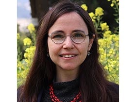 שרה הלפרין-פסיכותרפיסטית, עובדת סוציאלית מומחית - מטפלים לקהילה הגאה  ירושלים